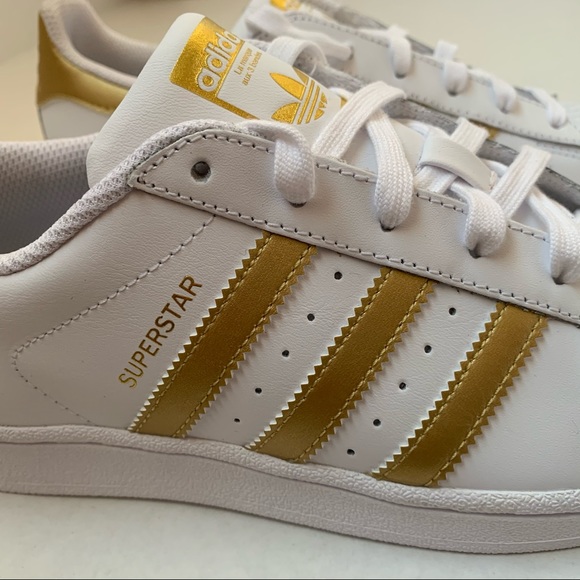 New Adidas Superstar Gold/White Sneaker Size 6 - Picture 12 of 12